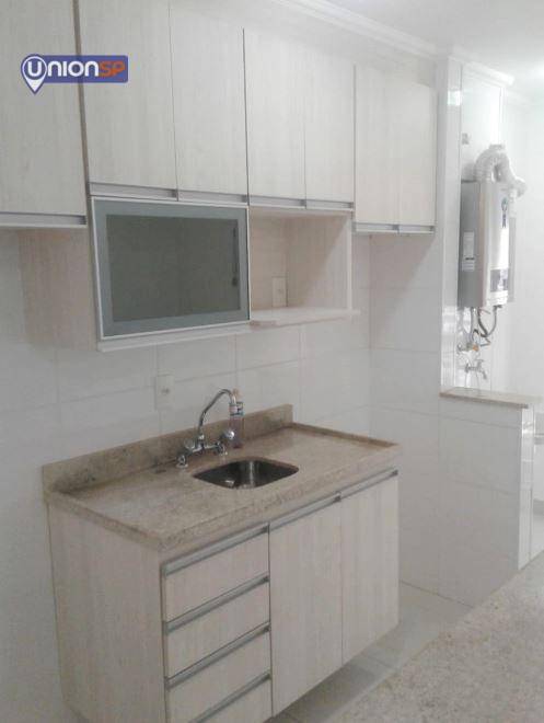 Apartamento à venda com 2 quartos, 64m² - Foto 6