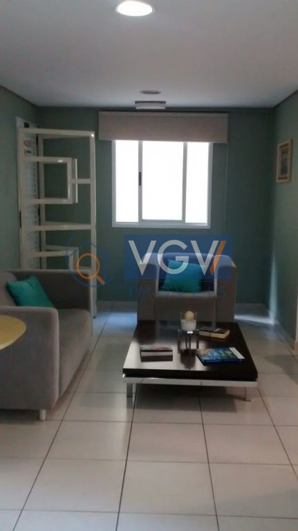 Apartamento para alugar com 2 quartos, 50m² - Foto 4