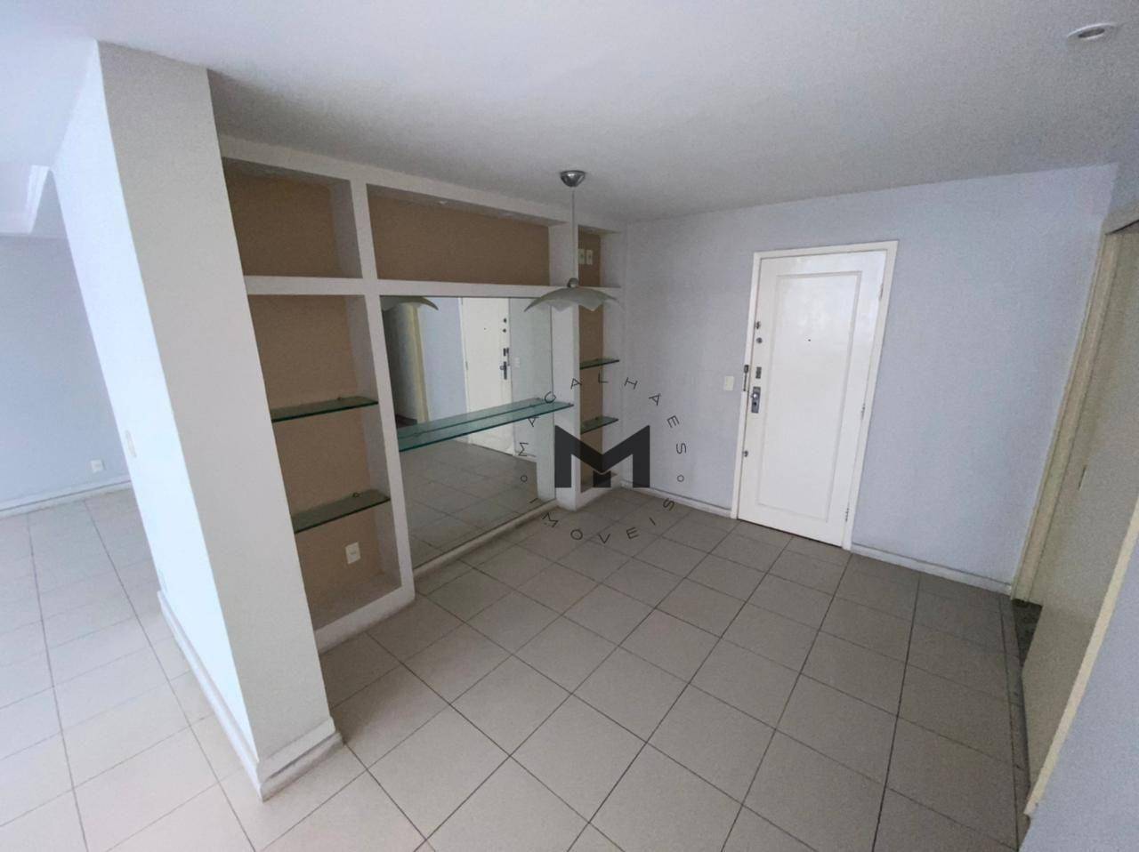 Apartamento à venda com 3 quartos, 179m² - Foto 4