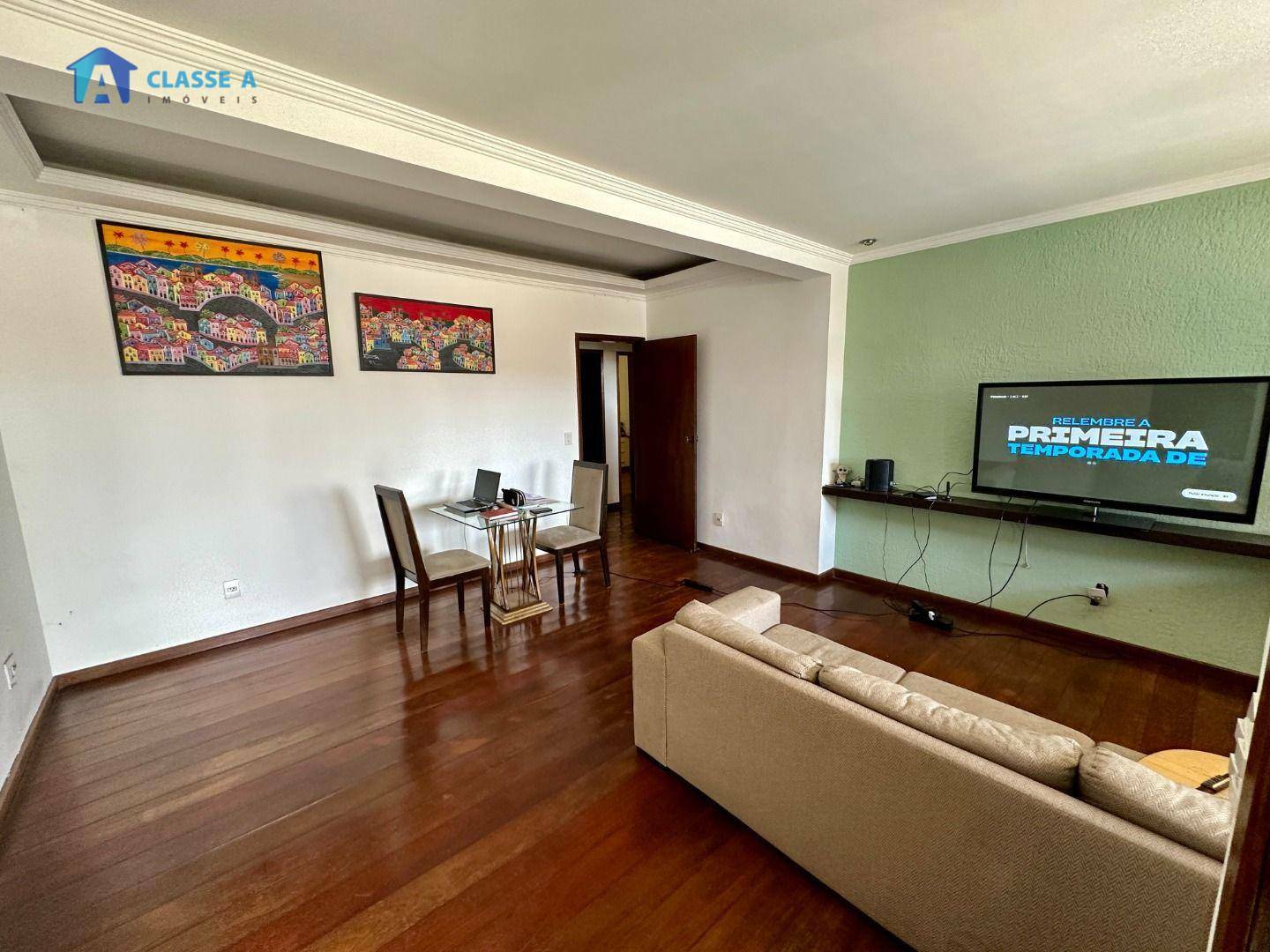 Casa à venda com 3 quartos, 234m² - Foto 5