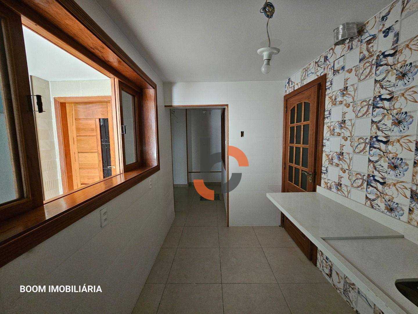 Casa à venda com 3 quartos, 71m² - Foto 12