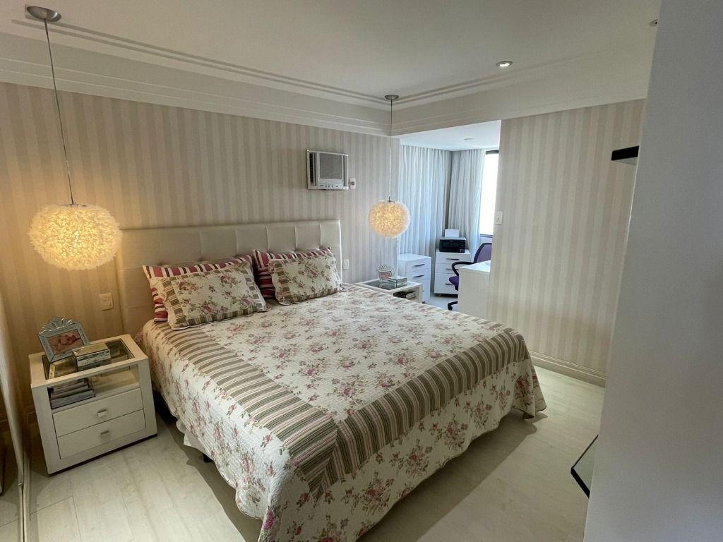 Apartamento à venda com 2 quartos, 110m² - Foto 1