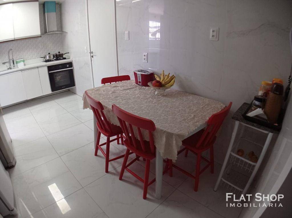 Apartamento à venda com 3 quartos, 151m² - Foto 30