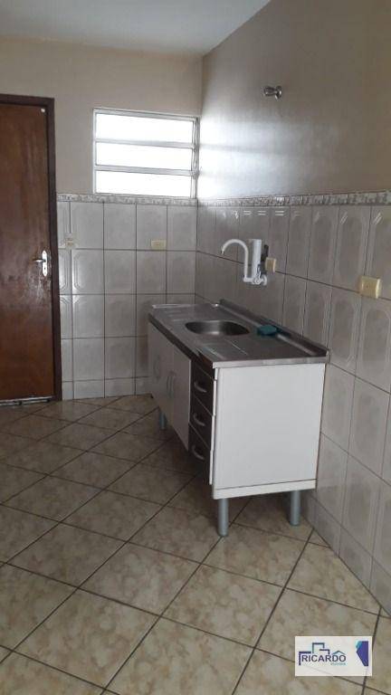 Apartamento para alugar com 2 quartos, 60m² - Foto 12