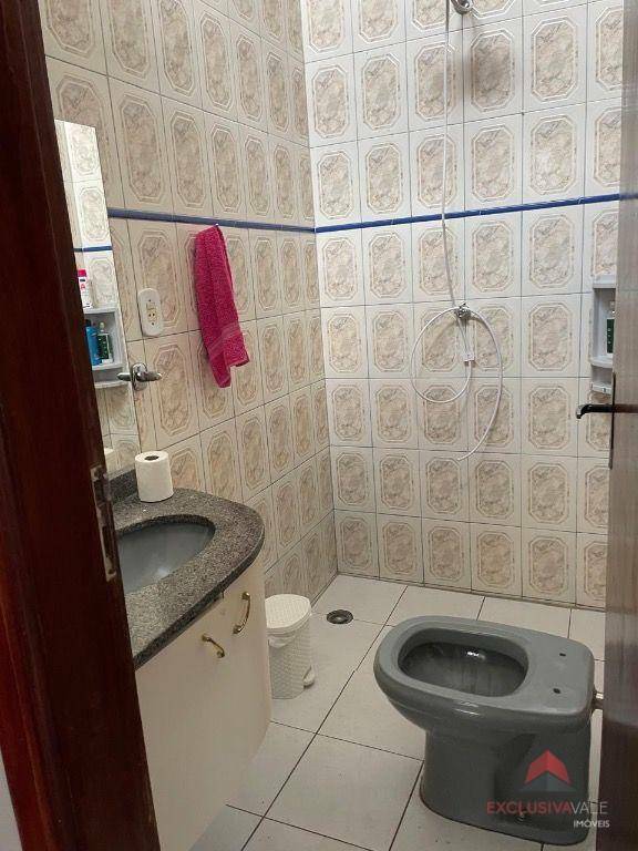 Casa à venda com 3 quartos, 250m² - Foto 3