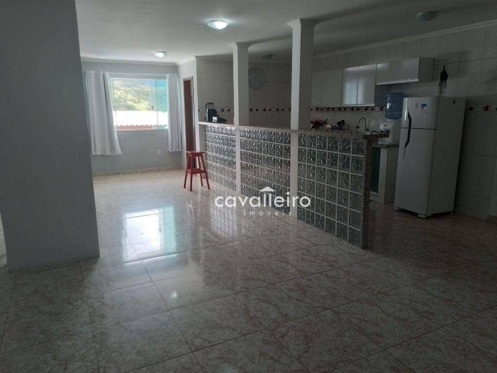 Casa à venda com 3 quartos, 341m² - Foto 4