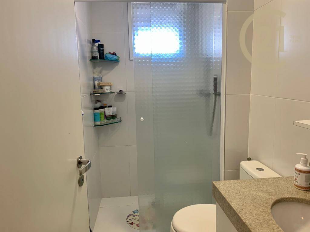 Apartamento à venda com 3 quartos, 121m² - Foto 19