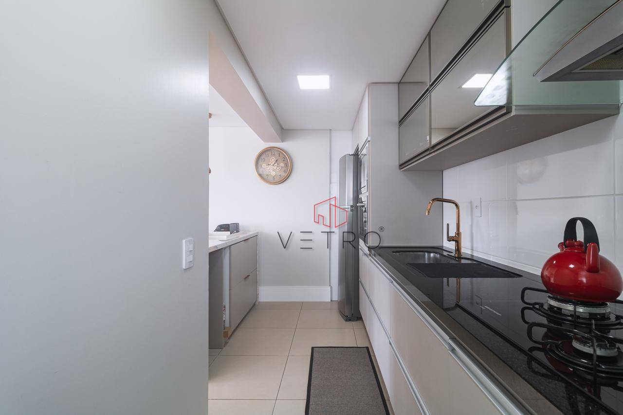 Apartamento à venda com 3 quartos, 172m² - Foto 6