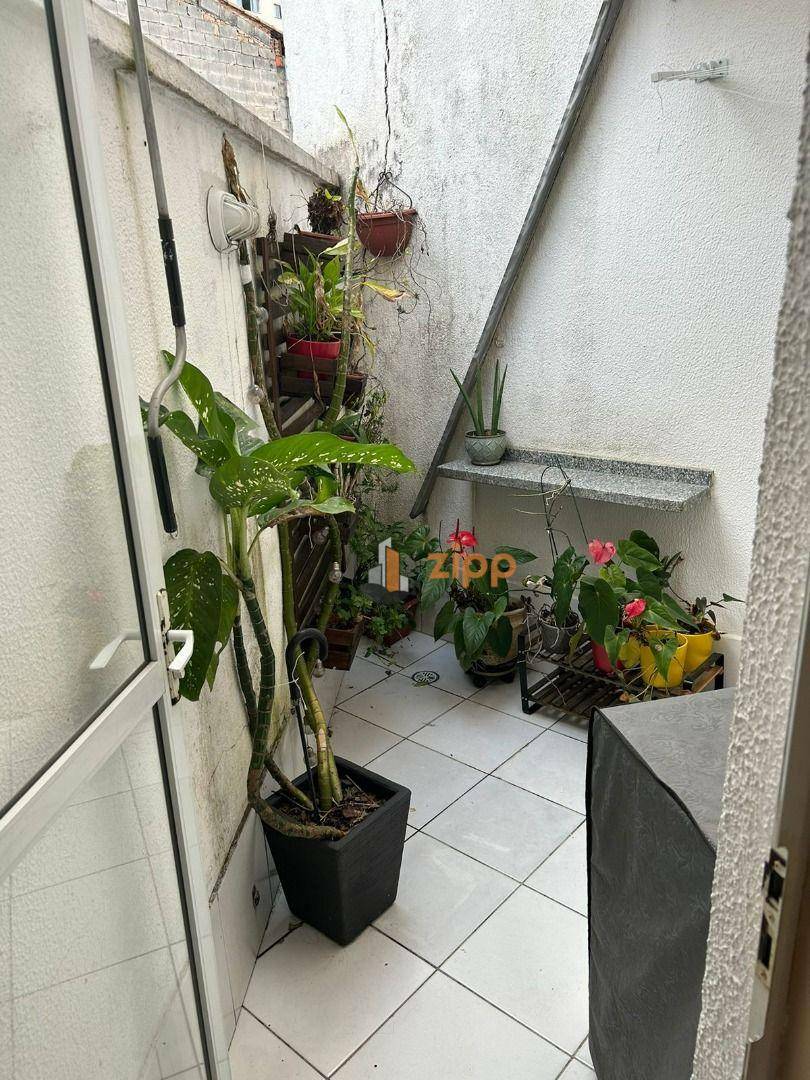 Sobrado à venda com 2 quartos, 117m² - Foto 18