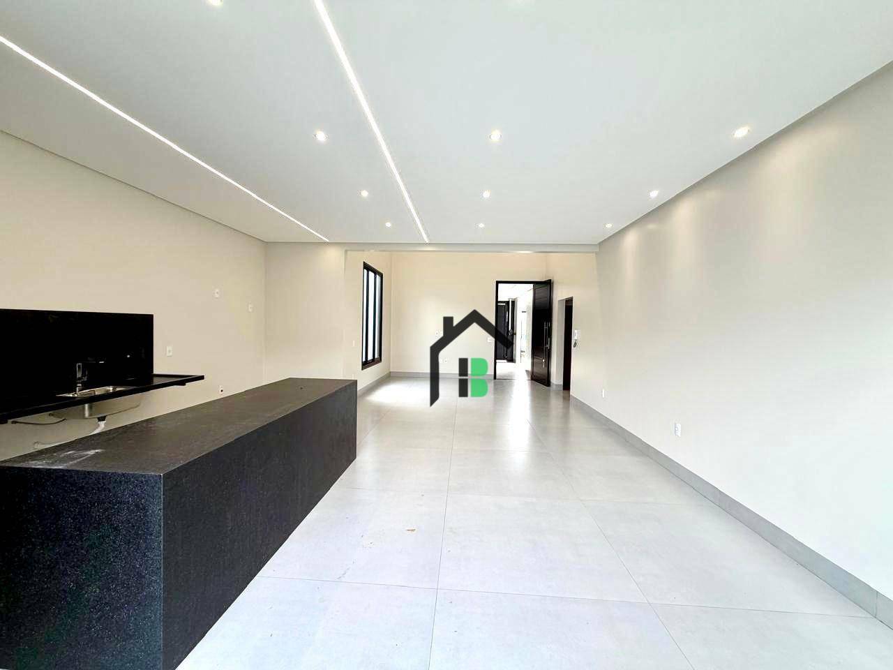 Casa, 3 quartos, 189 m² - Foto 2