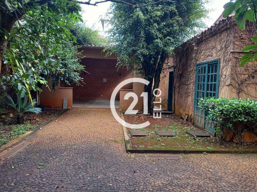 Casa à venda com 3 quartos, 290m² - Foto 1