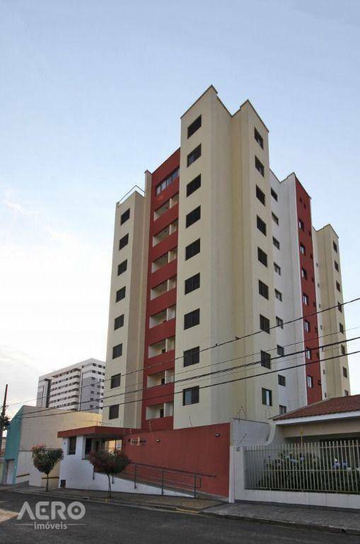 Apartamento à venda com 3 quartos, 118m² - Foto 1