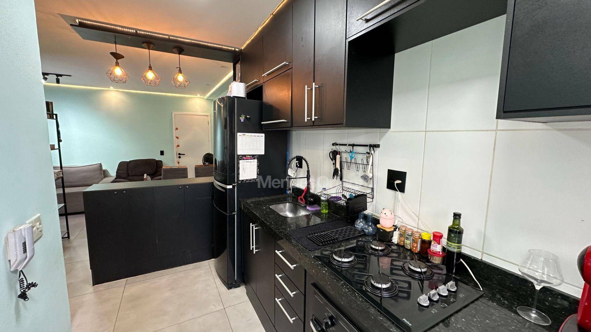 Apartamento à venda com 2 quartos, 60m² - Foto 4