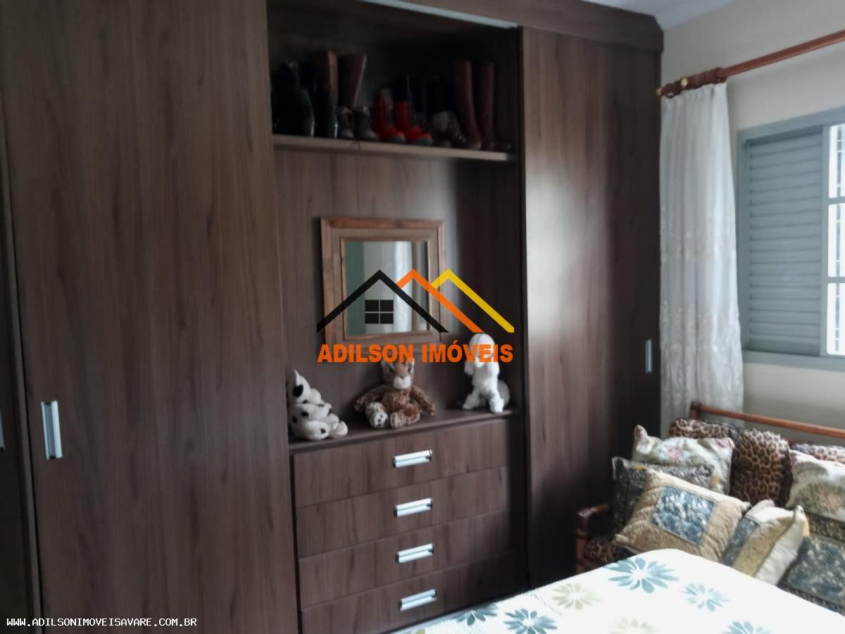 Casa à venda com 3 quartos, 250m² - Foto 15