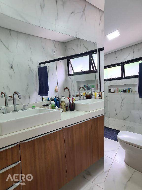 Casa de Condomínio à venda com 3 quartos, 216m² - Foto 19