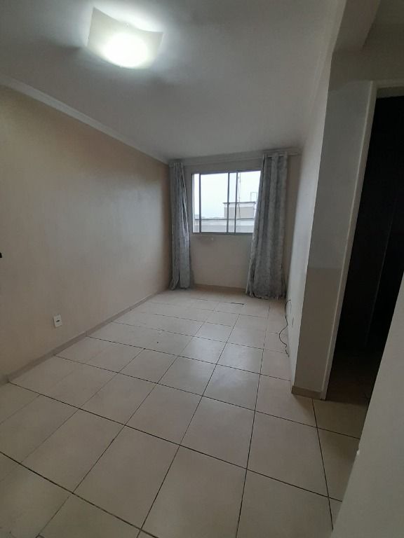 Apartamento à venda com 2 quartos, 42m² - Foto 4