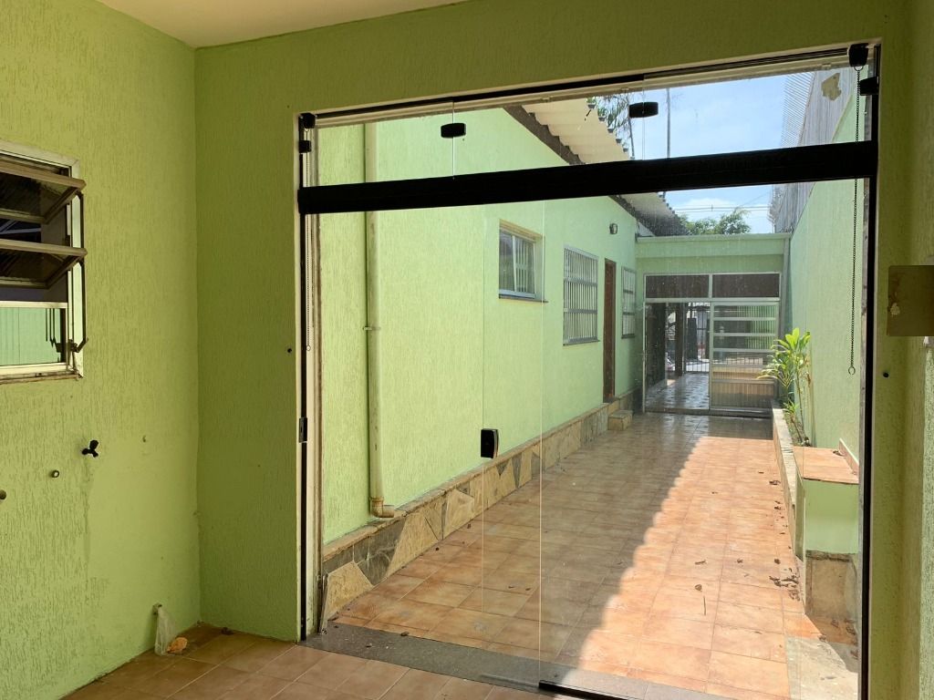 Casa à venda e aluguel com 3 quartos, 260m² - Foto 23