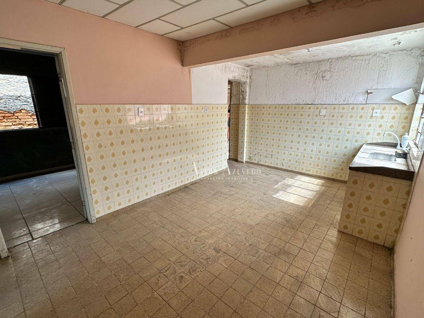 Casa à venda com 2 quartos, 112m² - Foto 9