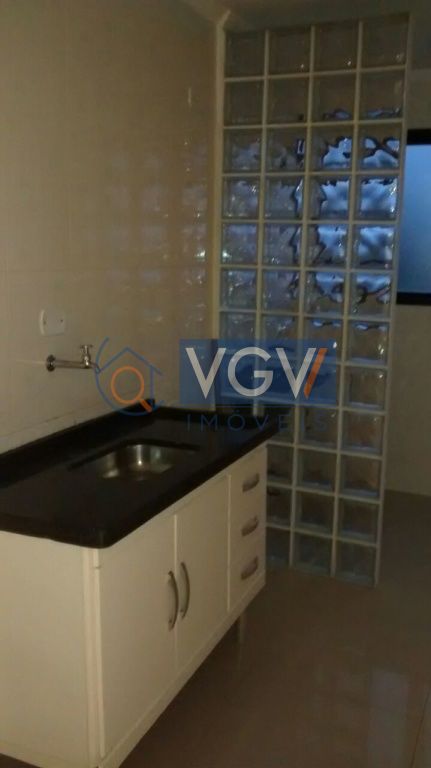 Apartamento à venda com 2 quartos, 60m² - Foto 14