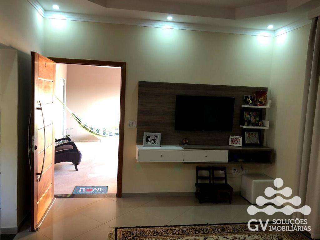 Casa à venda com 4 quartos, 145m² - Foto 2