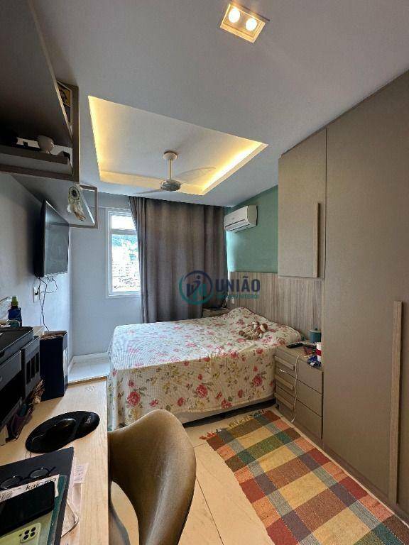 Apartamento à venda com 2 quartos, 75m² - Foto 11