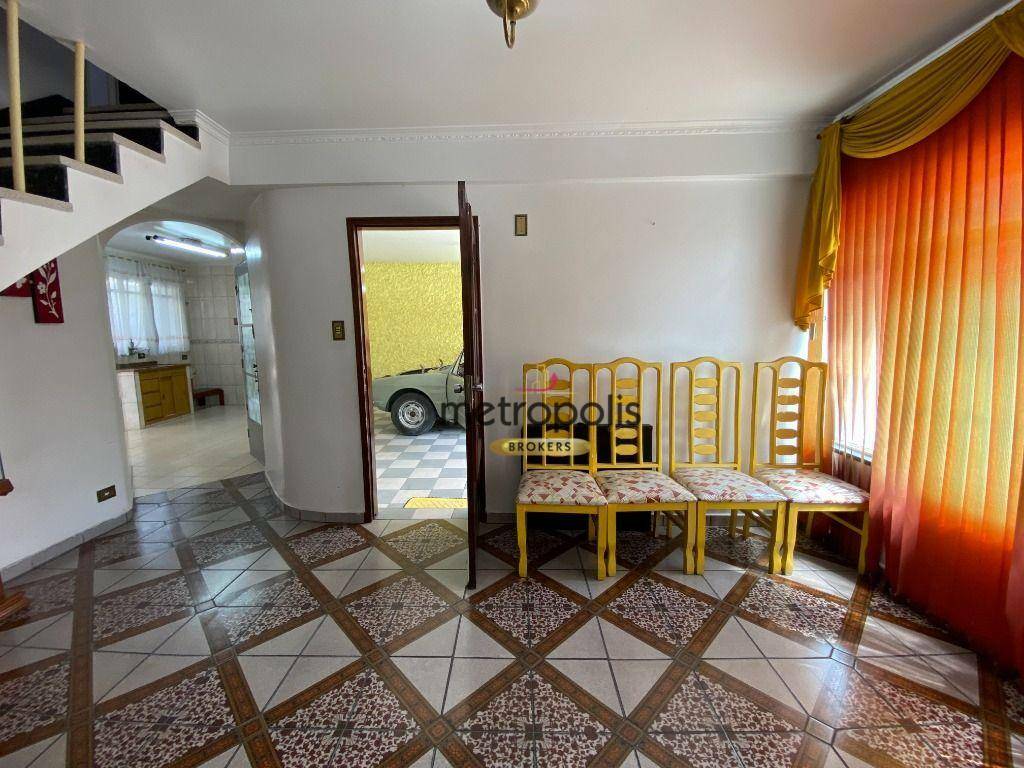 Sobrado à venda com 3 quartos, 200m² - Foto 4