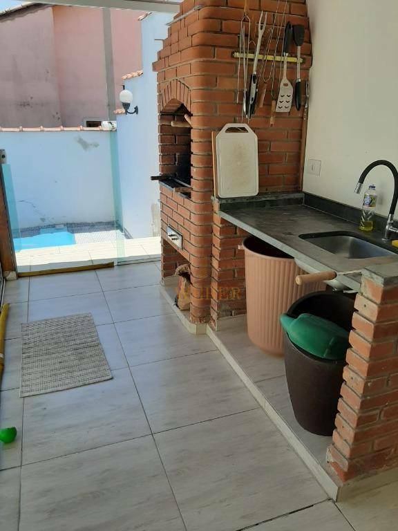 Sobrado à venda com 2 quartos, 250m² - Foto 20