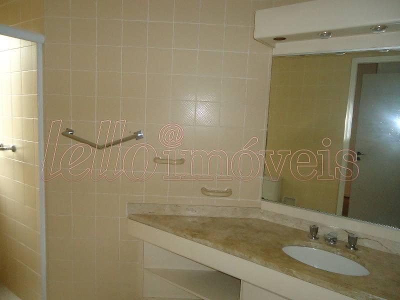 Apartamento para alugar com 3 quartos, 160m² - Foto 14