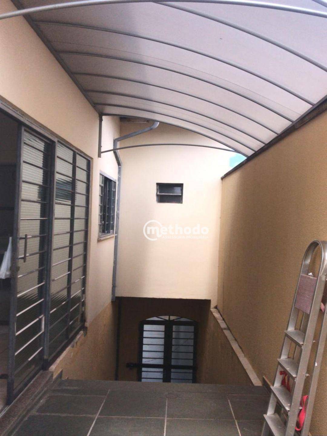 Casa à venda com 3 quartos, 227m² - Foto 16