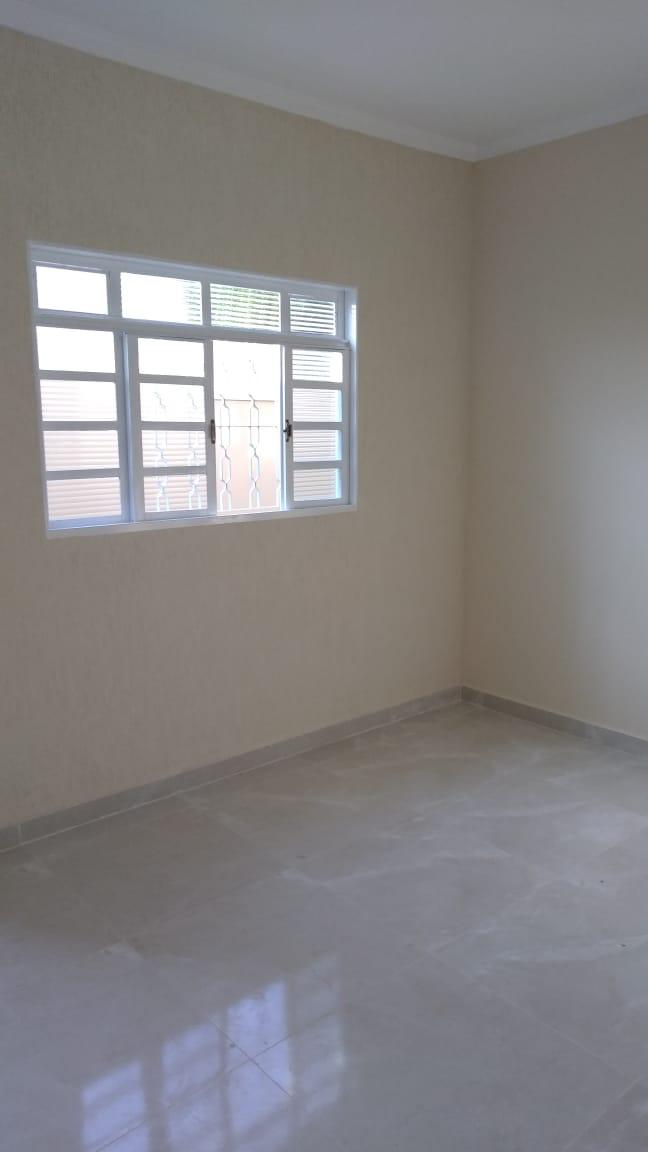 Casa à venda com 1 quarto, 75m² - Foto 4