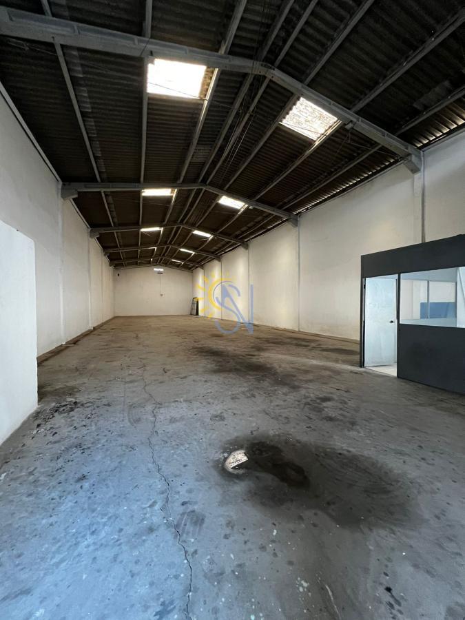 Depósito-Galpão-Armazém para alugar, 410m² - Foto 2