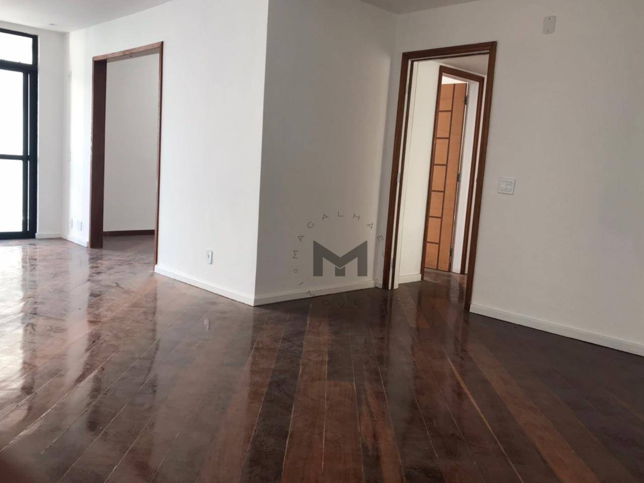 Apartamento à venda com 3 quartos, 130m² - Foto 7