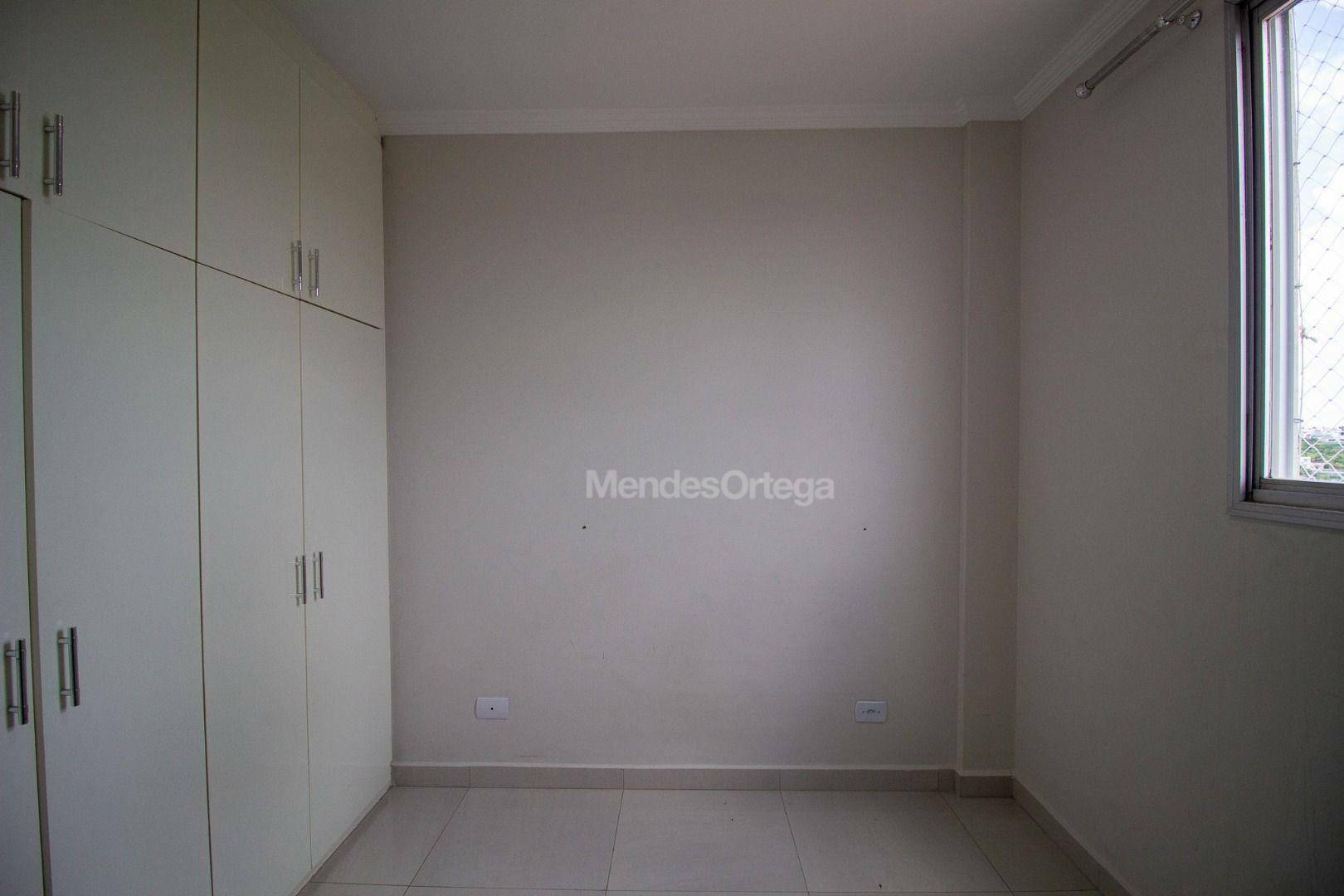 Apartamento para alugar com 3 quartos, 70m² - Foto 9