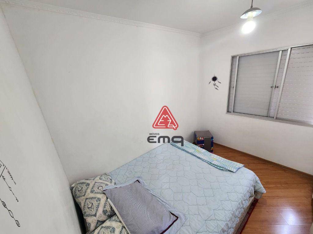 Apartamento para alugar com 3 quartos, 70m² - Foto 15