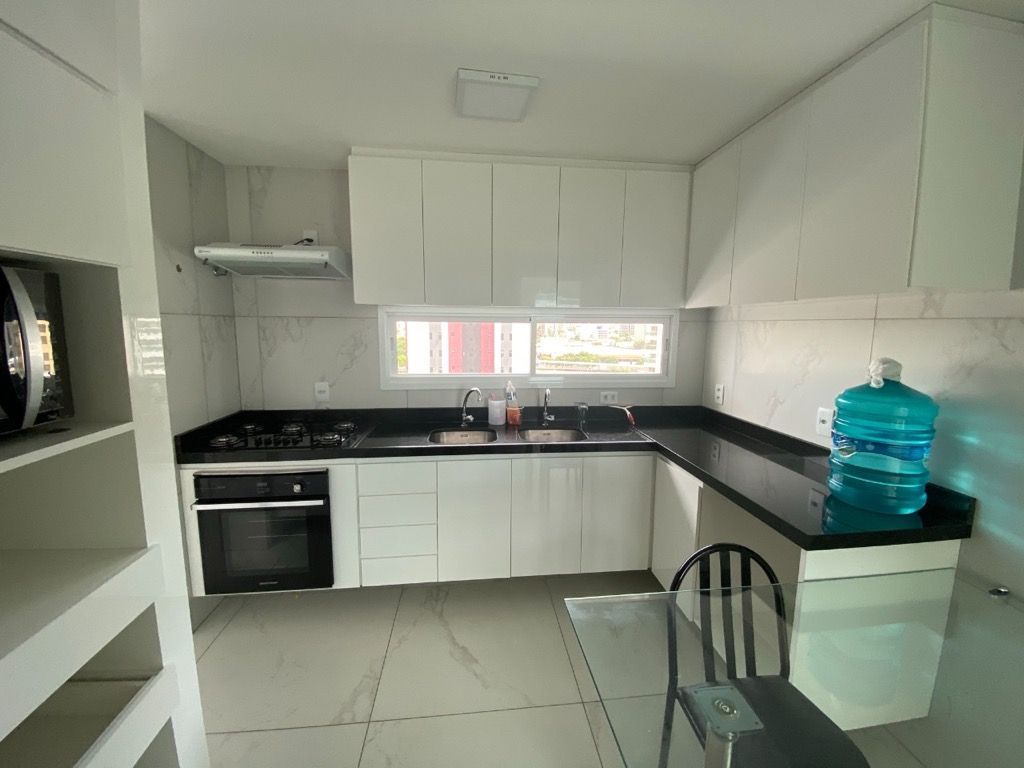 Apartamento à venda com 3 quartos, 158m² - Foto 11