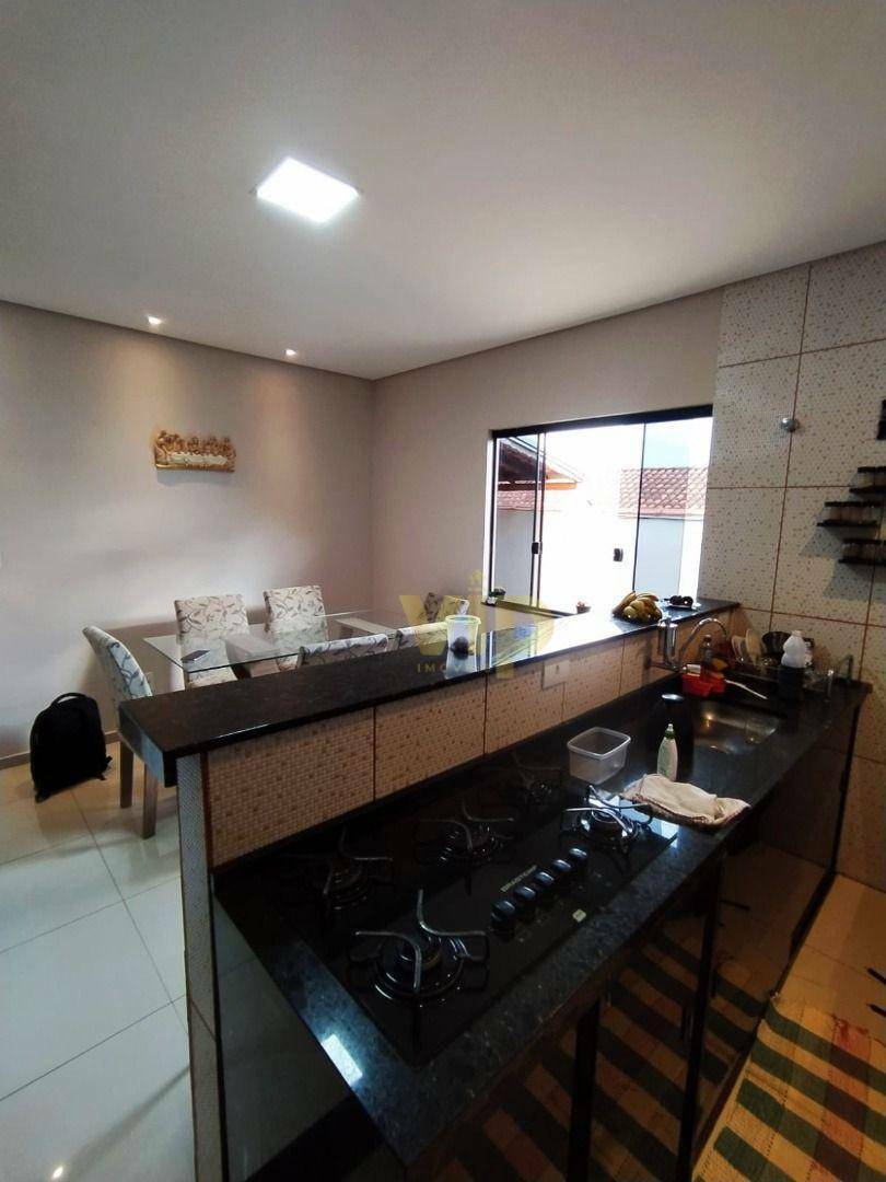 Casa à venda com 3 quartos, 200m² - Foto 7