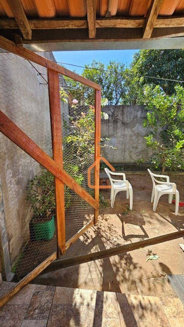 Casa à venda com 2 quartos, 145m² - Foto 28