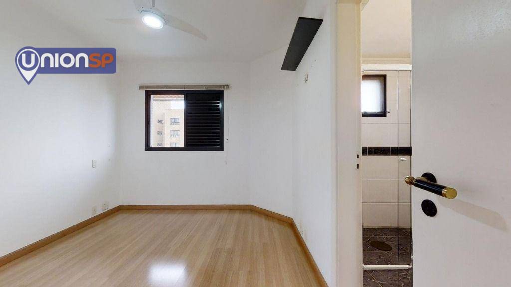 Apartamento à venda com 3 quartos, 158m² - Foto 18