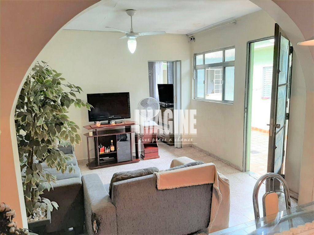 Casa à venda com 2 quartos, 250m² - Foto 14