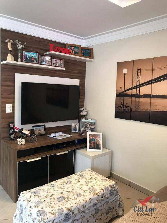 Sobrado à venda com 3 quartos, 75m² - Foto 4