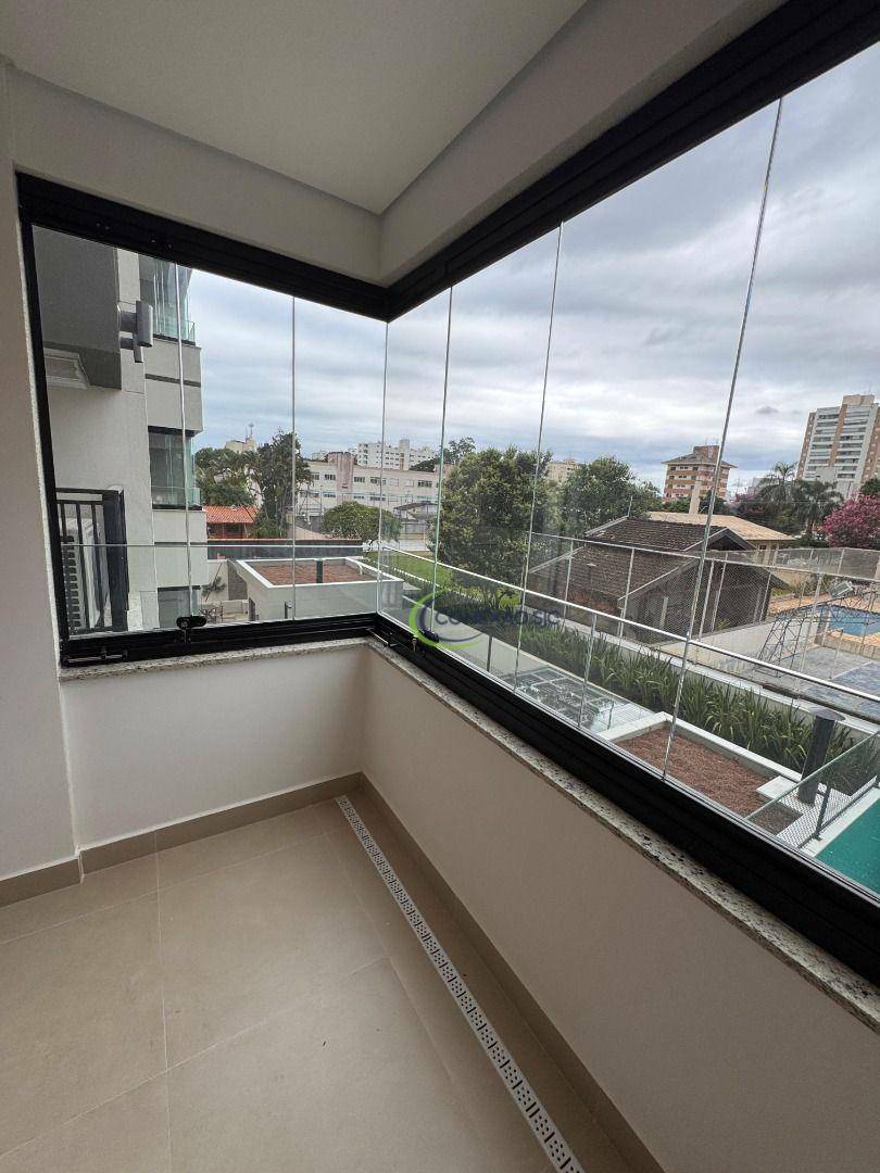 Apartamento para alugar com 3 quartos, 120m² - Foto 69