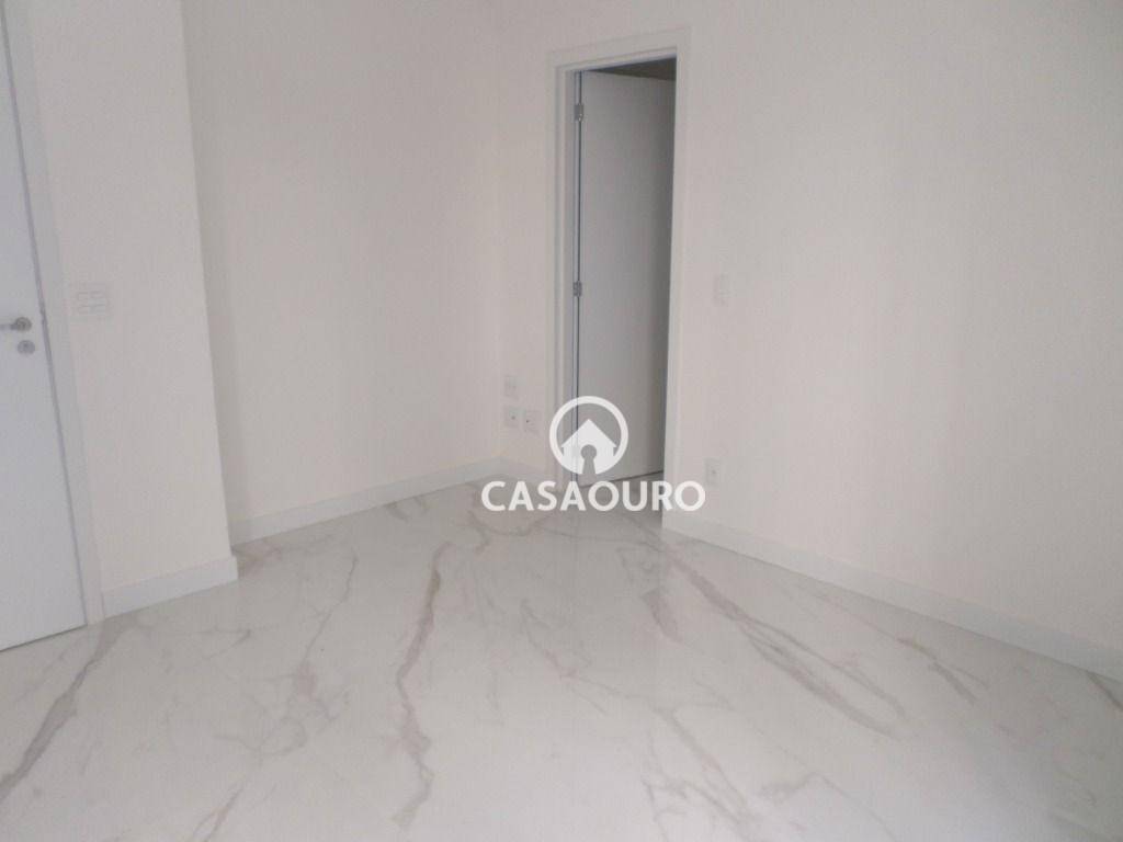 Apartamento à venda com 2 quartos, 63m² - Foto 2