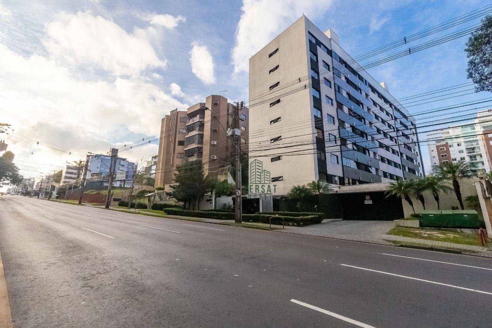 Apartamento à venda com 2 quartos, 64m² - Foto 2