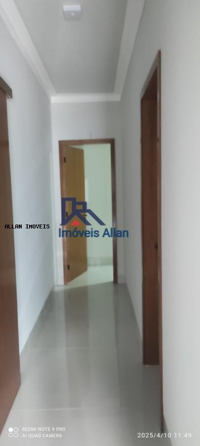 Casa à venda com 3 quartos, 200m² - Foto 25