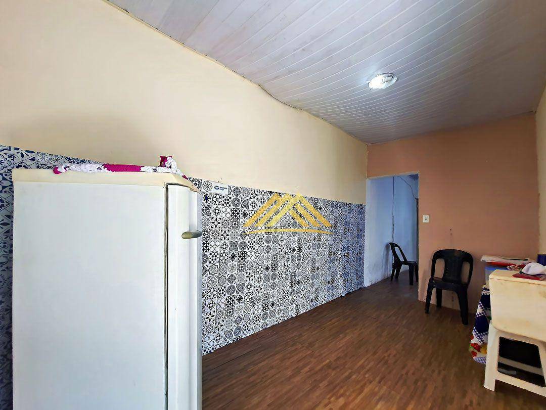 Casa à venda com 3 quartos, 62m² - Foto 14