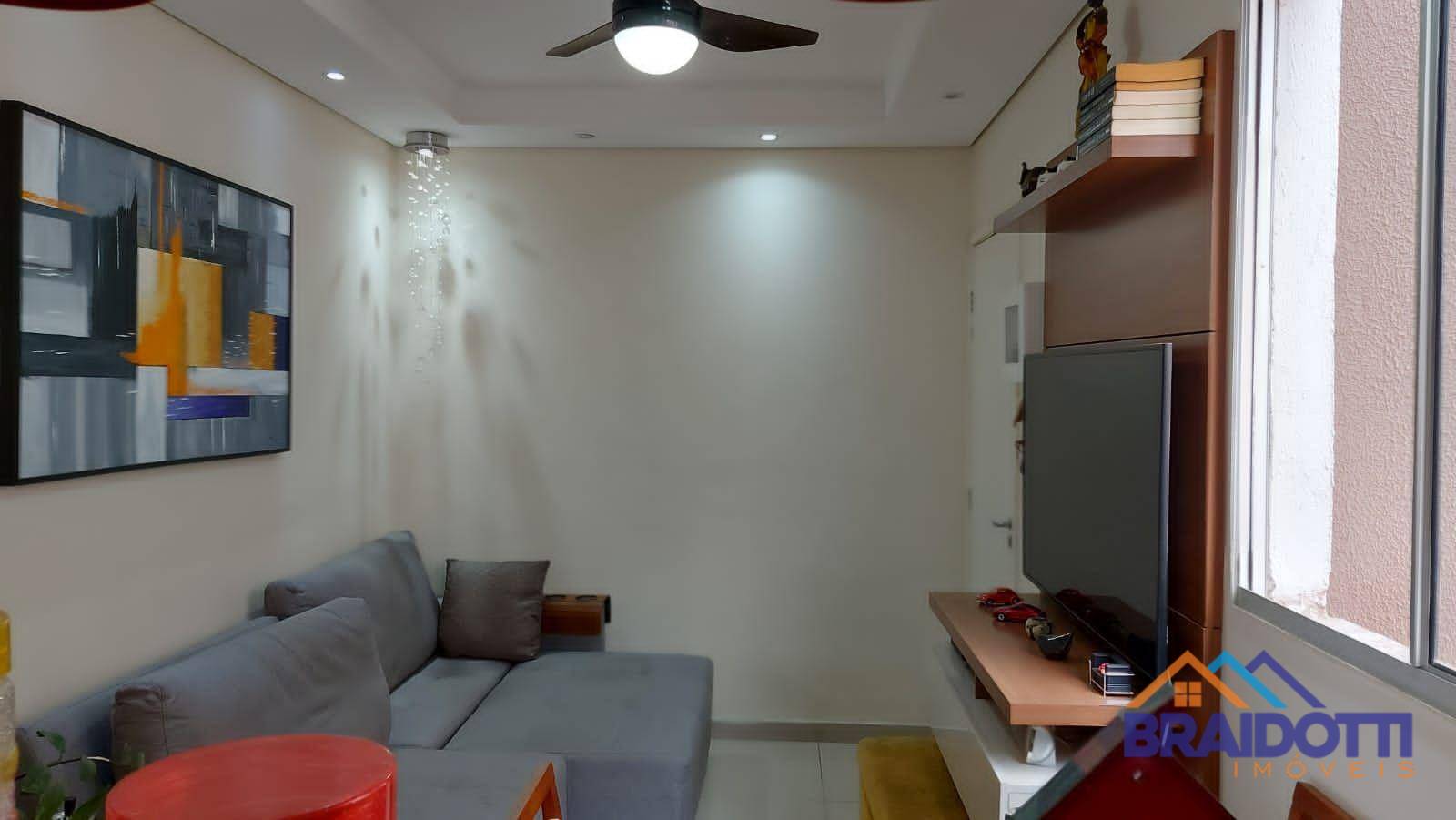 Apartamento à venda com 2 quartos, 45m² - Foto 3