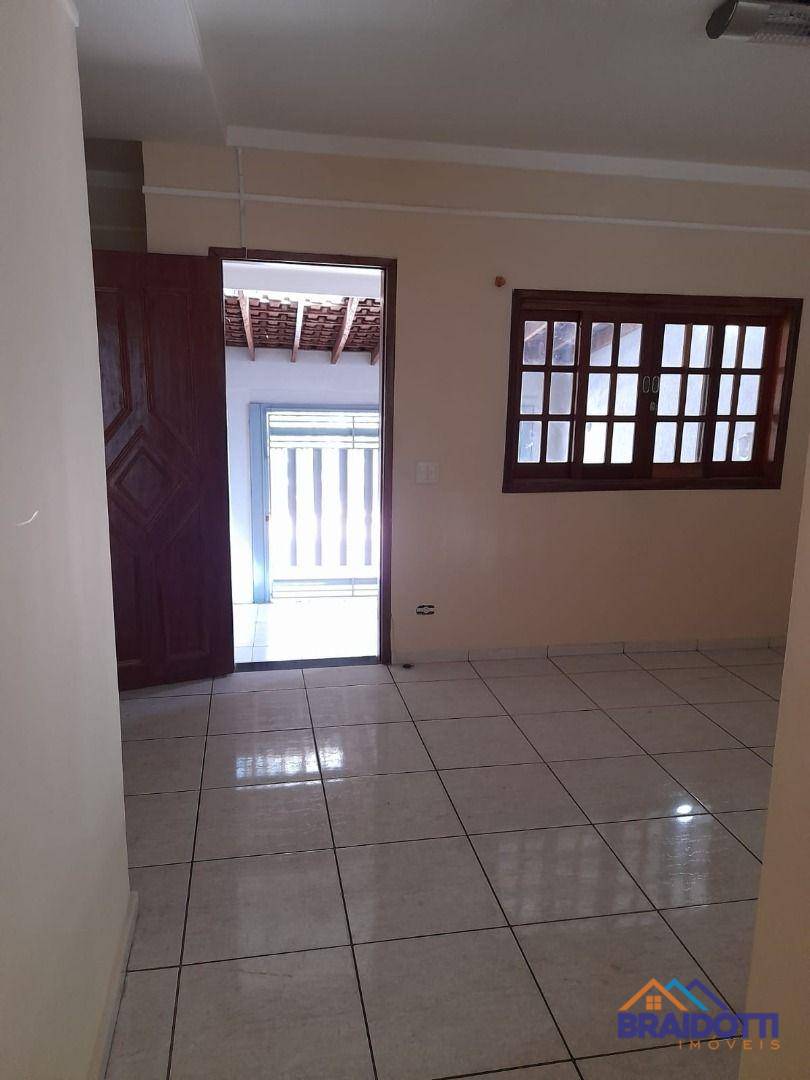 Casa à venda com 3 quartos, 140m² - Foto 3