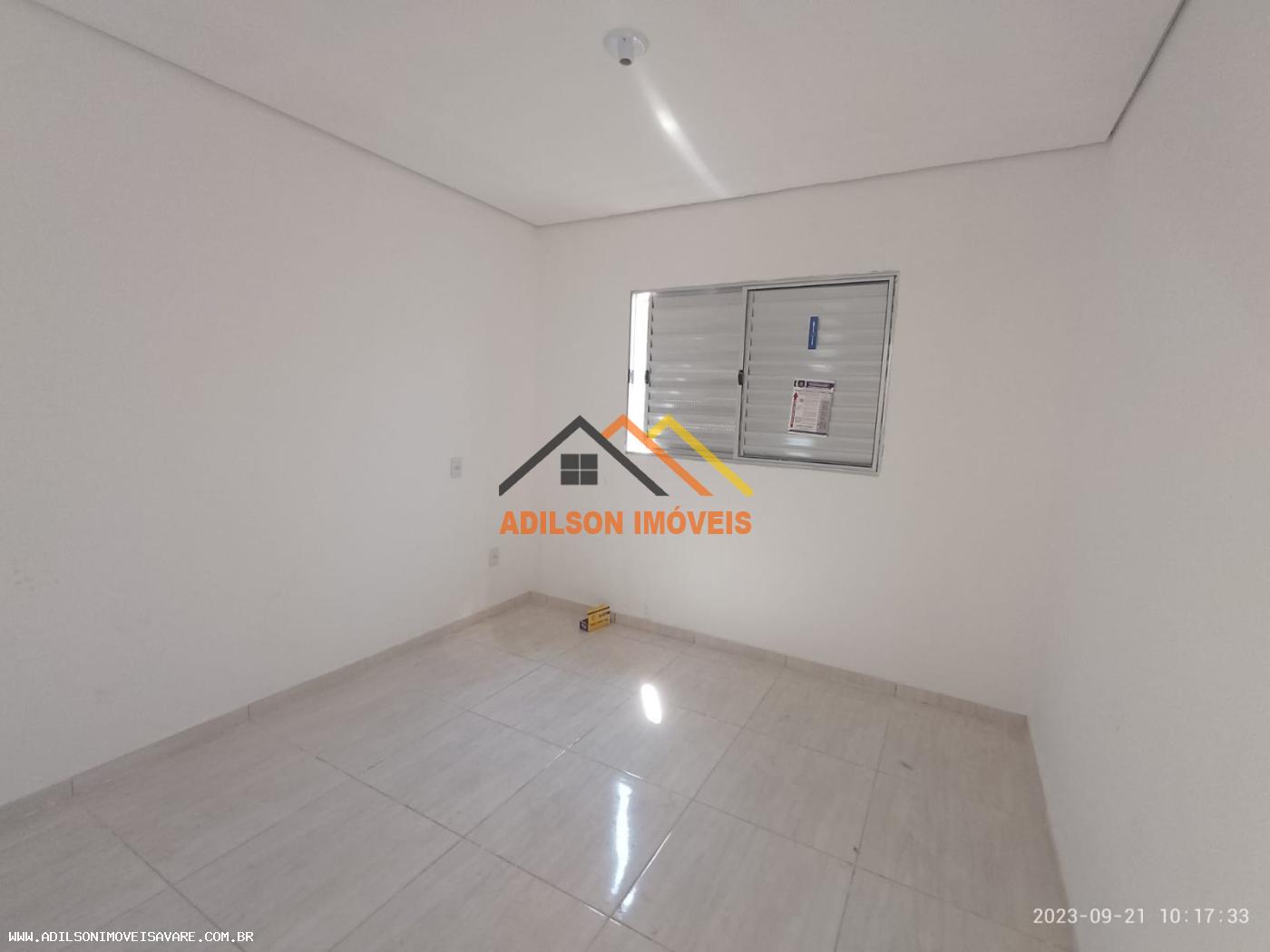 Casa à venda com 2 quartos, 200m² - Foto 4