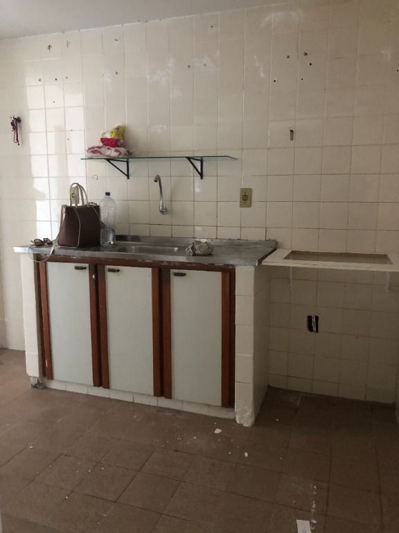 Apartamento à venda com 3 quartos, 85m² - Foto 13