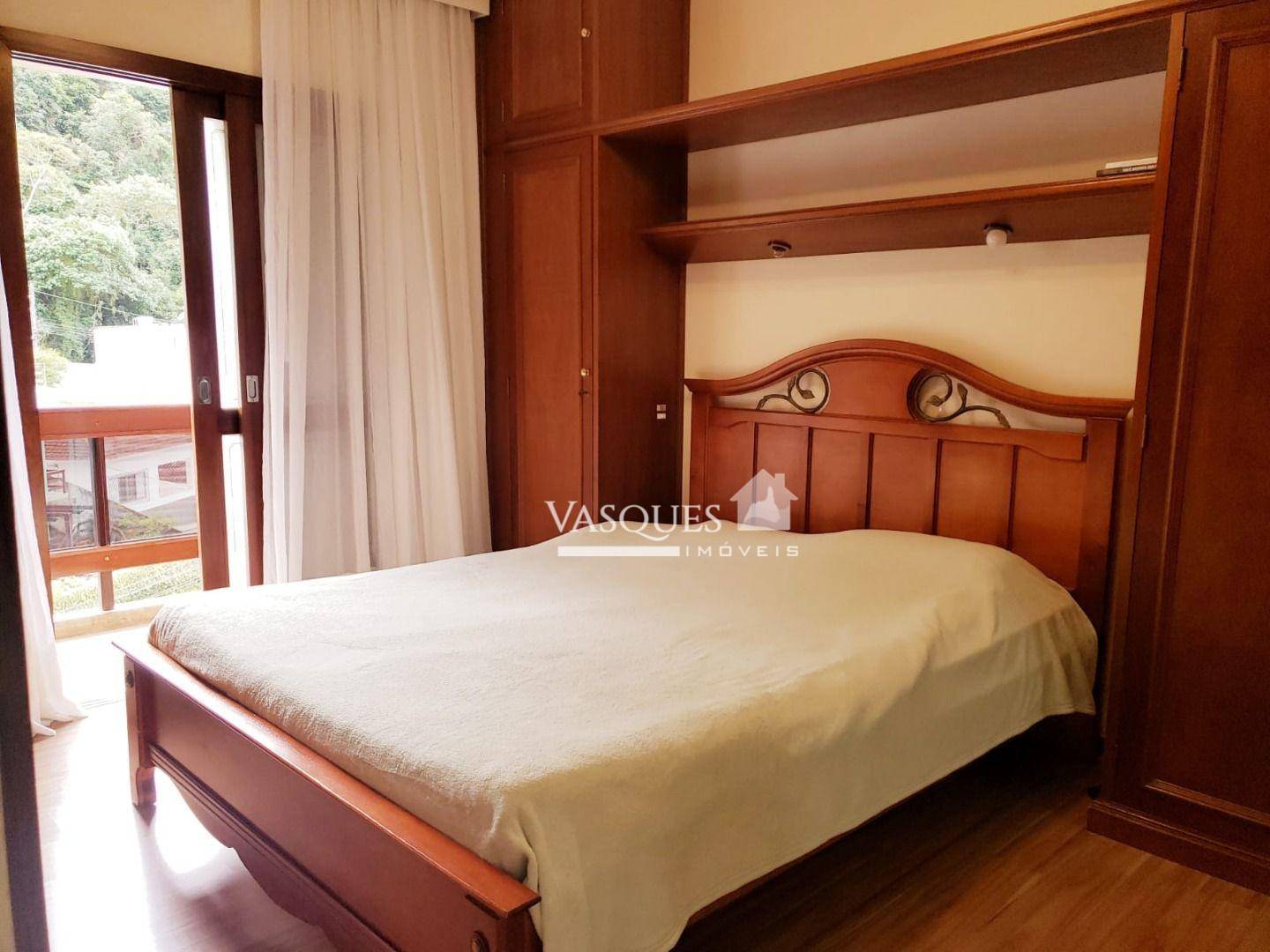 Apartamento à venda com 3 quartos, 142m² - Foto 23